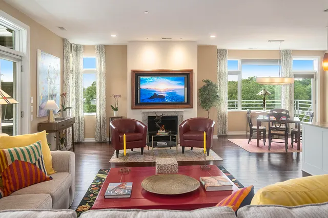 $2,499,000 | 121 West Kingsley Street, Unit 502, Ann Arbor, MI 48104