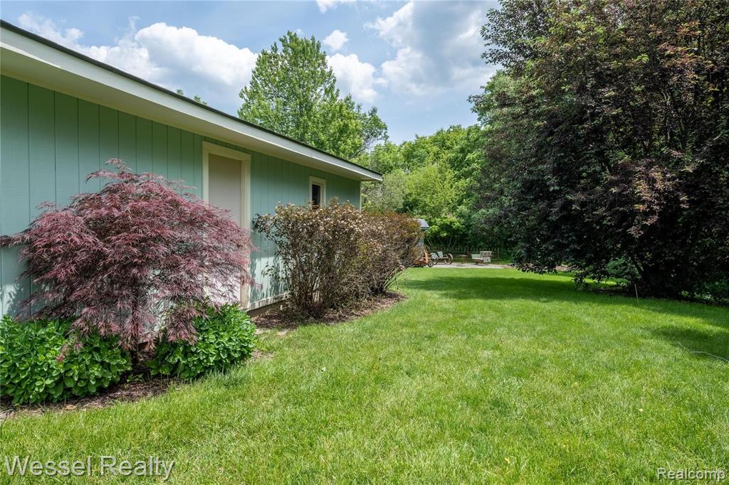 58830 Lind Road Washington, MI 48094 - Photo 32 of 34