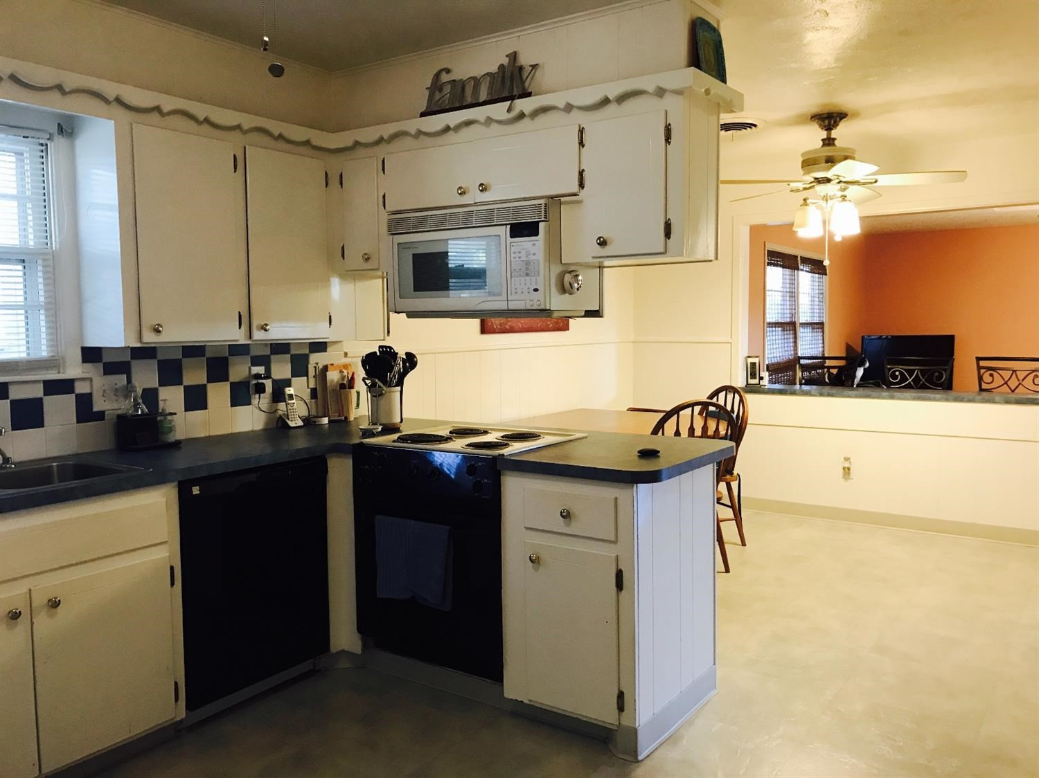 4604 27th Street Lubbock, TX 79410 - Photo 6 of 10 Photo 6