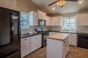403 Locust Street Harrisonville, MO 64701 - Photo 11 of 29