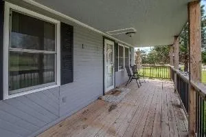 $249,500 | 403 Locust Street, Harrisonville, MO 64701