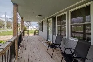 $249,500 | 403 Locust Street, Harrisonville, MO 64701