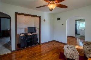 403 Locust Street Harrisonville, MO 64701 - Photo 7 of 29