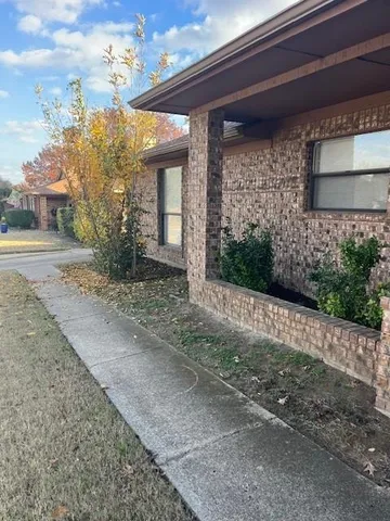 $1,900 | 2420 Dalewood Lane, Bedford, TX 76022