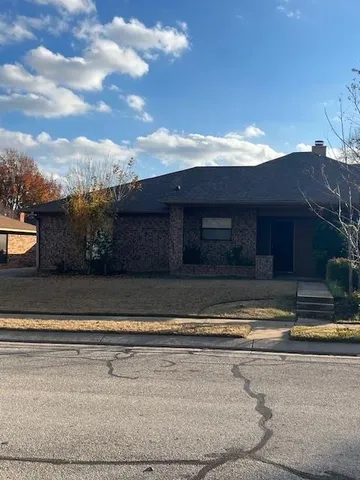 $1,900 | 2420 Dalewood Lane, Bedford, TX 76022