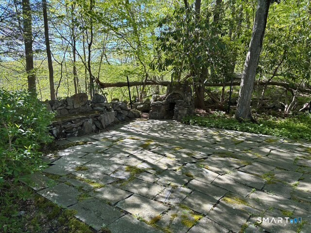 15 Limestone Terrace Ridgefield, CT 06877 - Photo 26 of 32 a view of outdoor space and yard
