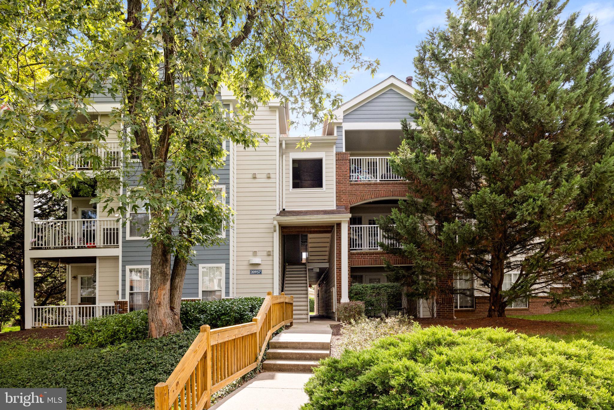 20957 Timber Ridge Terrace, Unit 301 Ashburn, VA 20147 - Photo 2 of 19 Gallery Image 2