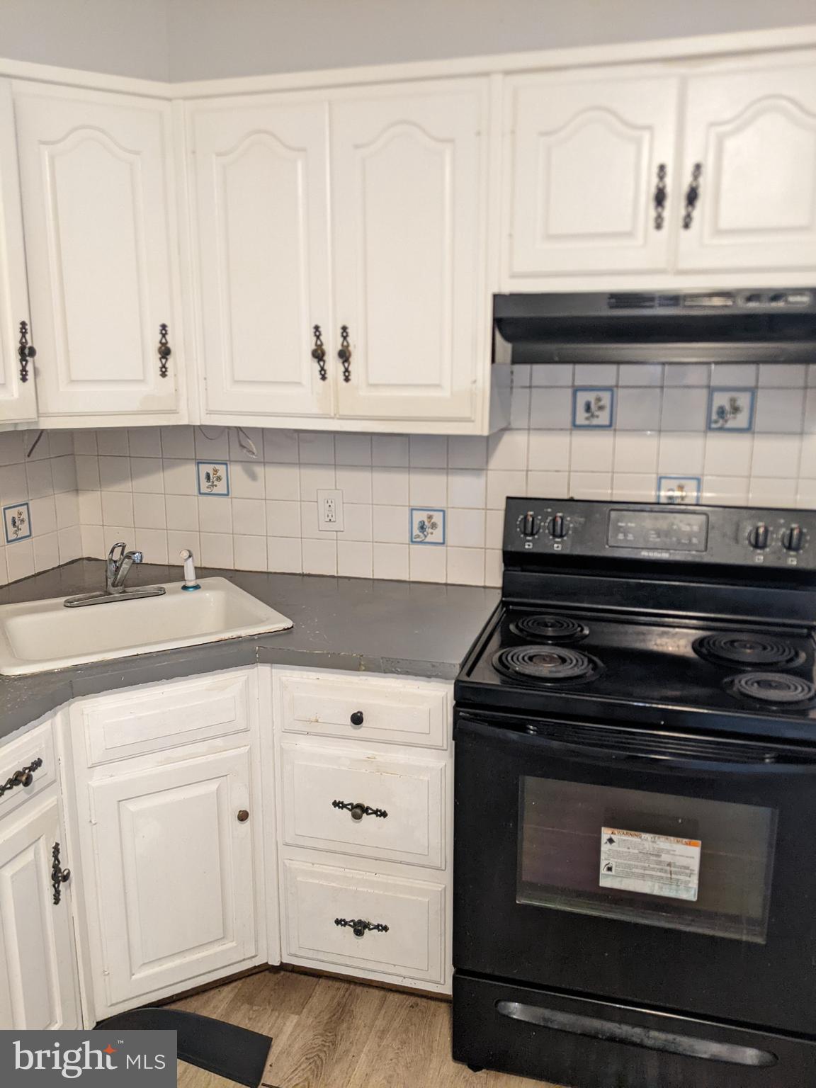 7265 Calvin Road Upper Darby, PA 19082 - Photo 8 of 16 Kitchen