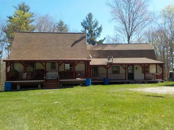 $275,000 | 130 Kinsman Road, Grafton, NH 03240