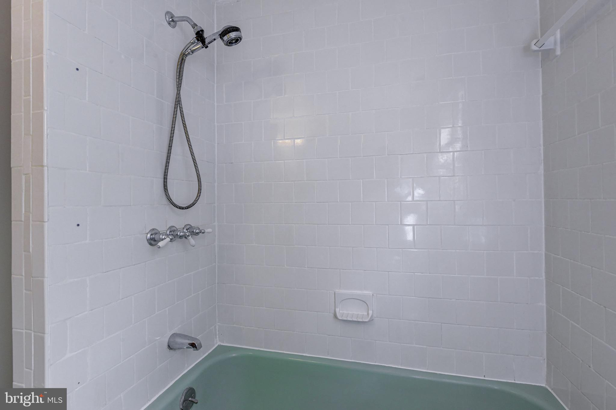 1587 Colony Road Pasadena, MD 21122 - Photo 29 of 40 Gallery Image 29