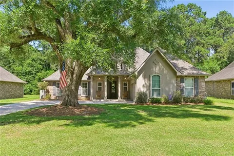 $325,000 | 110 Tallow Creek Boulevard, Covington, LA 70433
