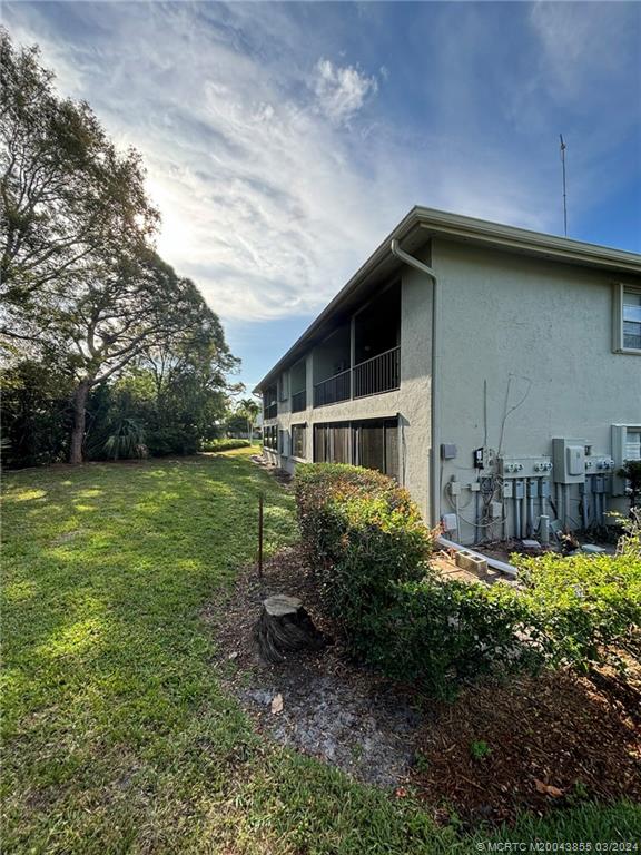 983 Northwest Spruce Ridge Drive, Unit 16 Stuart, FL 34994 - Photo 6 of 12 Gallery Image 6