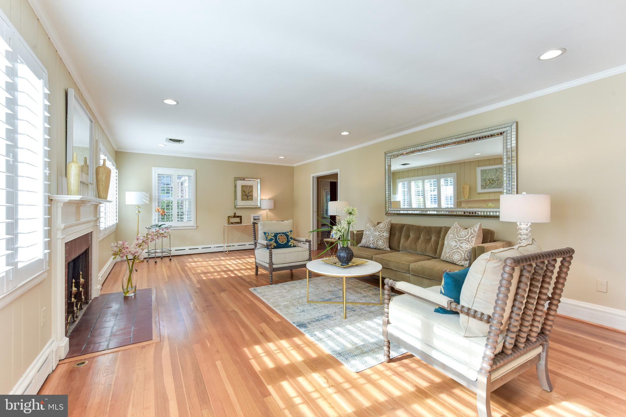 6436 Sleepy Ridge Road Falls Church, VA 22042 - Photo 3 of 59 Gallery Image 3