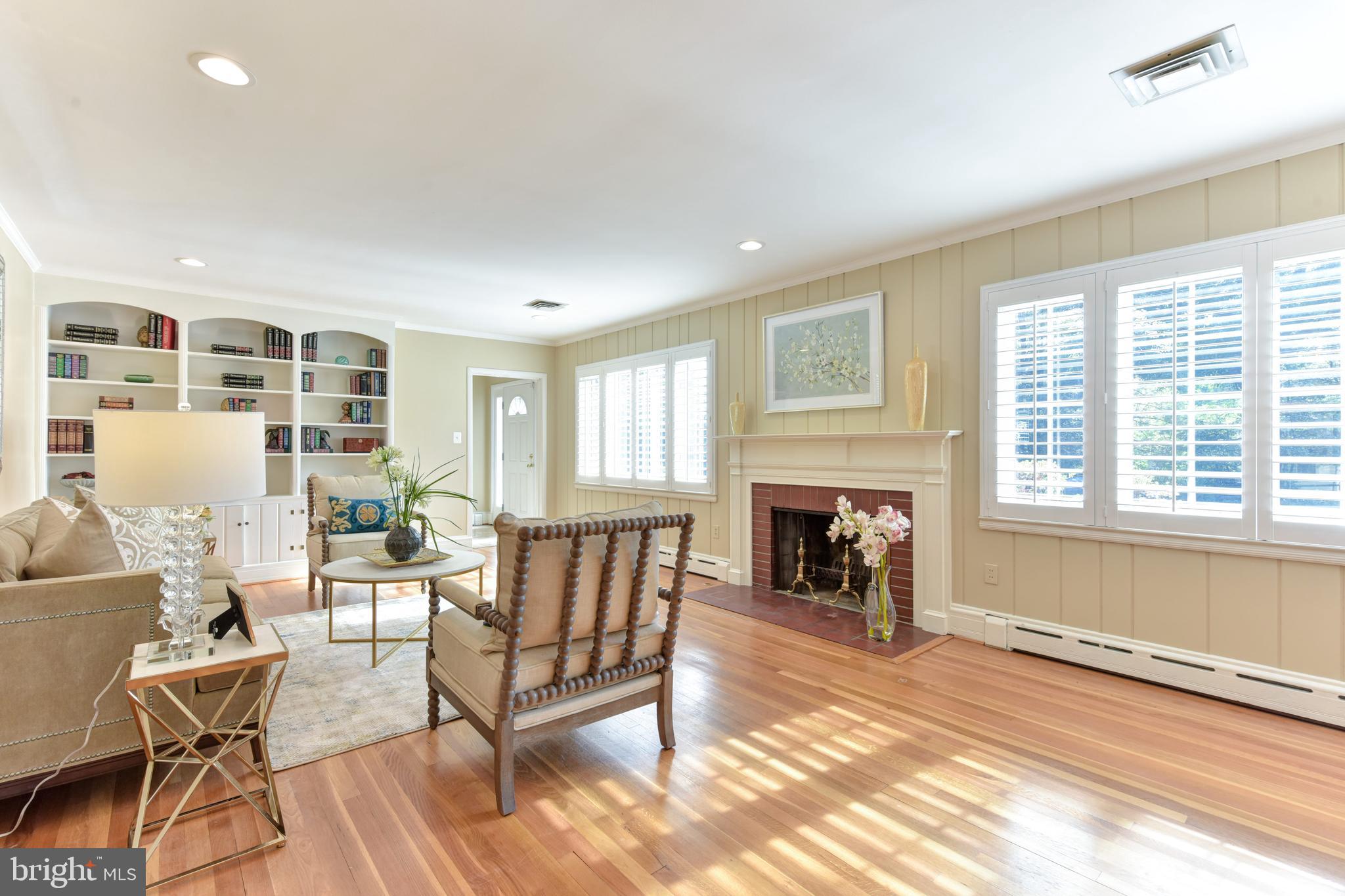 6436 Sleepy Ridge Road Falls Church, VA 22042 - Photo 4 of 59 Gallery Image 4