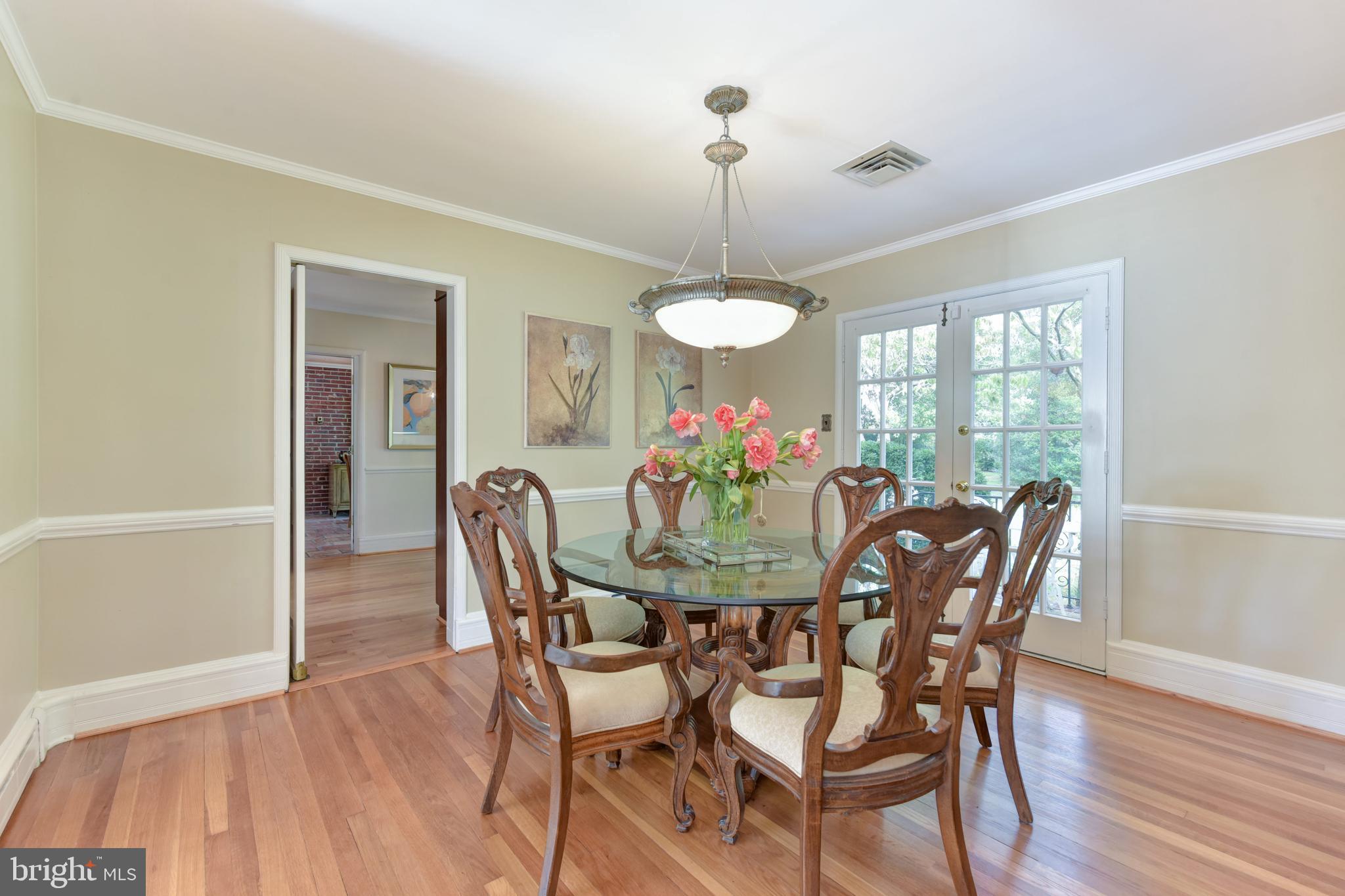 6436 Sleepy Ridge Road Falls Church, VA 22042 - Photo 9 of 59 Gallery Image 9