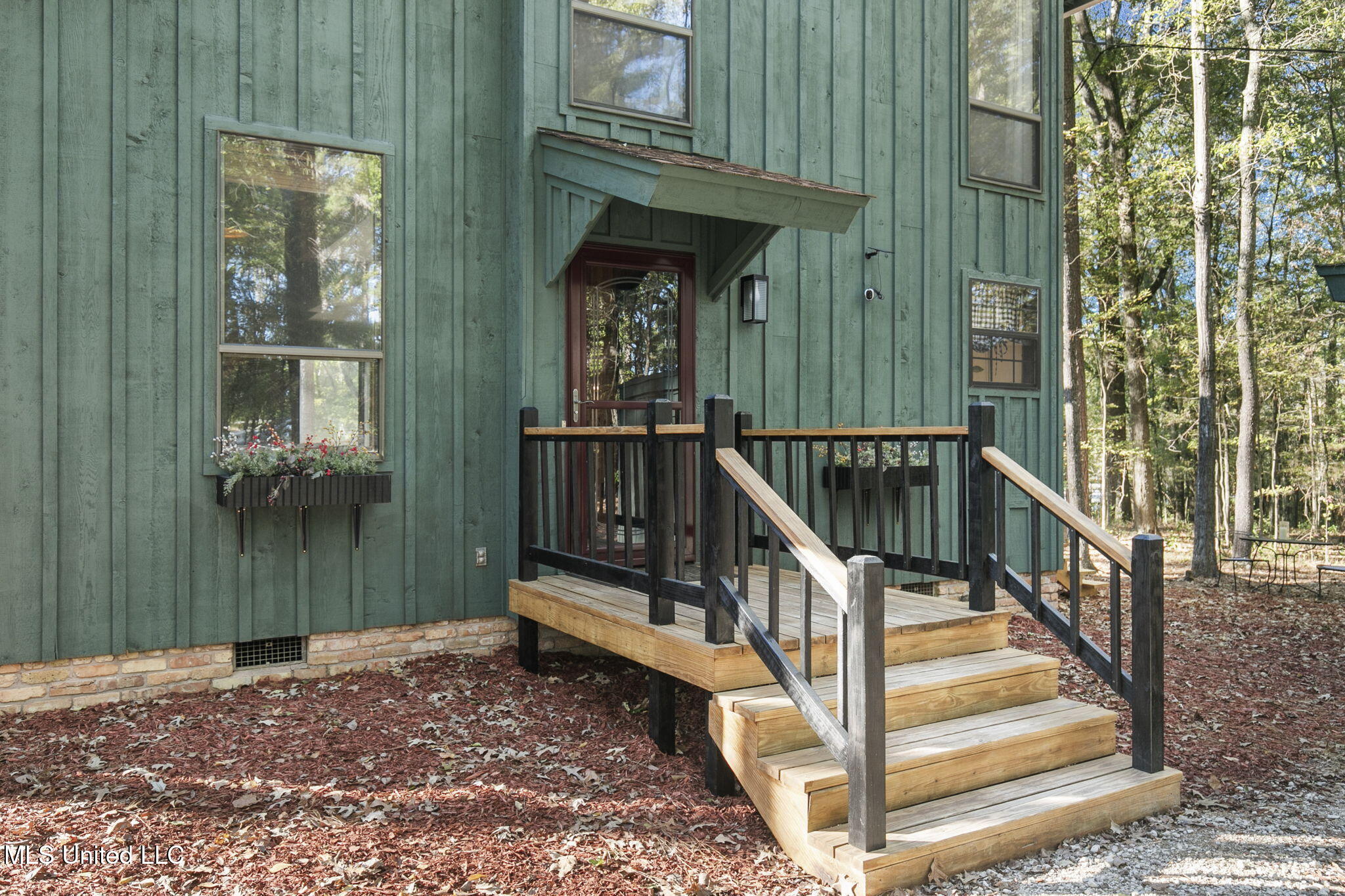 5-web-or-mls-4849 Terry Rd-5