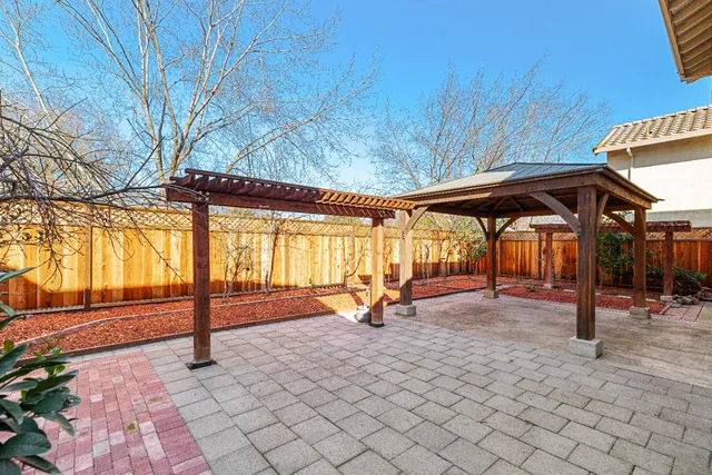 a view of outdoor space