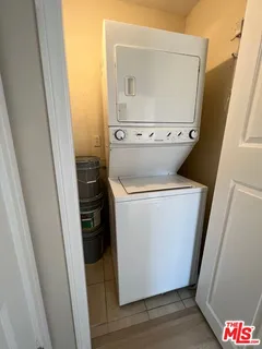 $4,095 | 1282 South Highland Avenue, Los Angeles, CA 90019