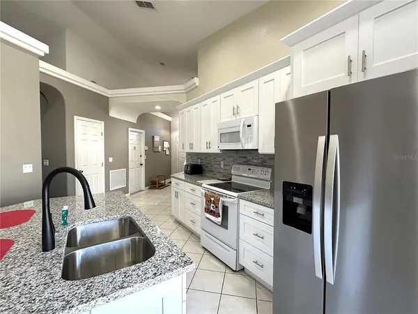 $3,600 | 16724 Rolling Green Drive, Clermont, FL 34714