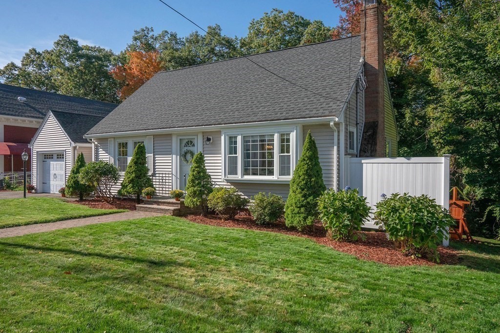 51 Hopkins Street Reading, MA 01867 - Photo 1 of 24