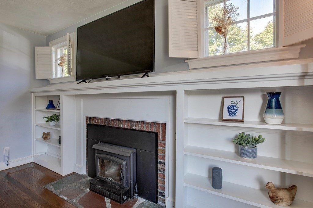 51 Hopkins Street Reading, MA 01867 - Photo 14 of 24