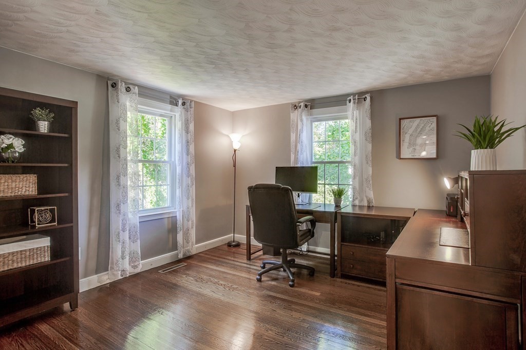 51 Hopkins Street Reading, MA 01867 - Photo 15 of 24