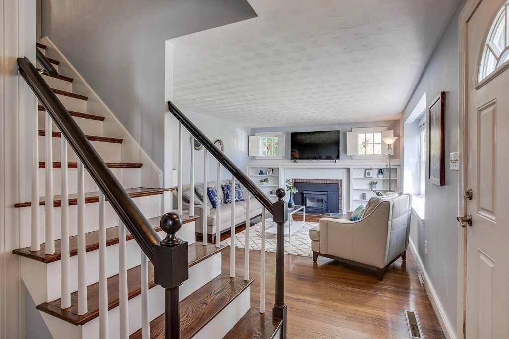 51 Hopkins Street Reading, MA 01867 - Photo 18 of 24