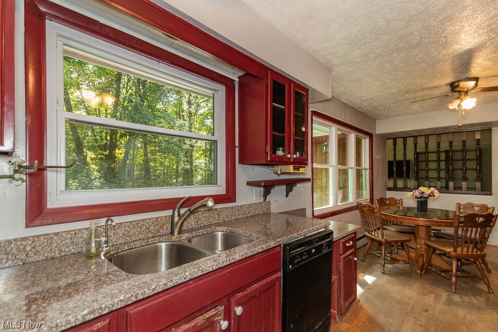 10100 Chillicothe Road Willoughby, OH 44094 - Photo 13 of 27