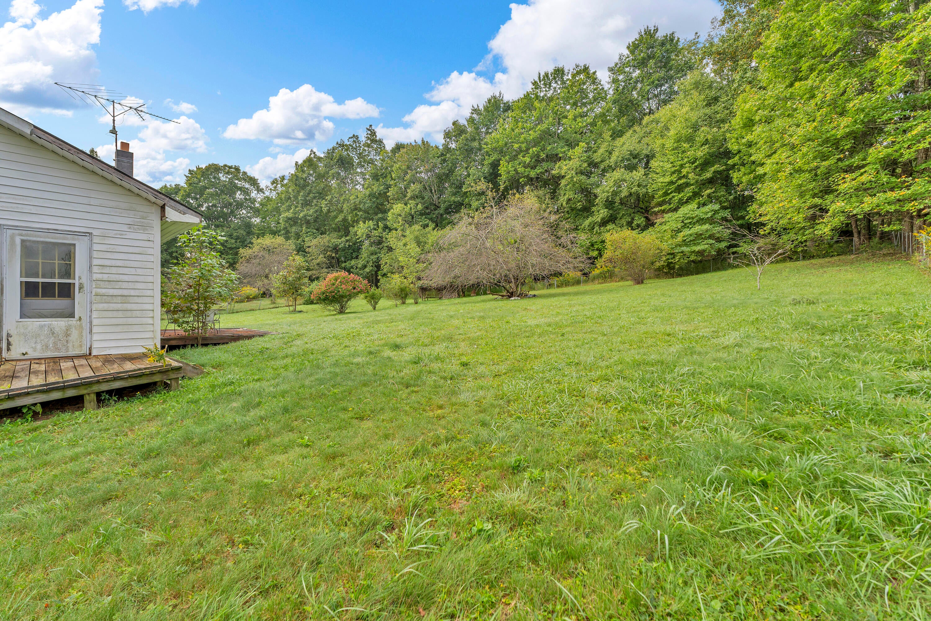 173 Cemetery Road Charmco, WV 25958 - Photo 21 of 43 Gallery Image 21