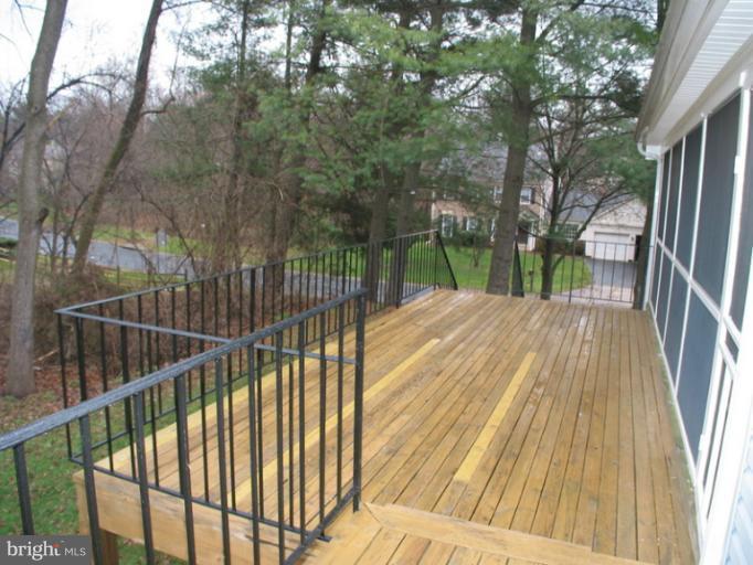 9401 Reach Road Potomac, MD 20854 - Photo 14 of 30 Deck