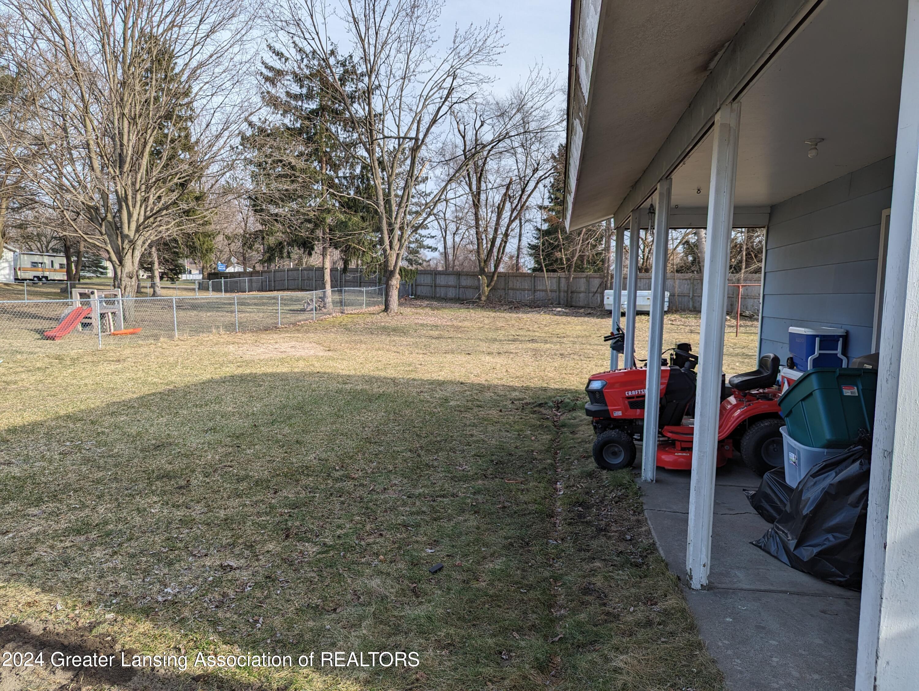 947 Riverside Drive Portland, MI 48875 - Photo 21 of 25 PXL_20240222_205052483