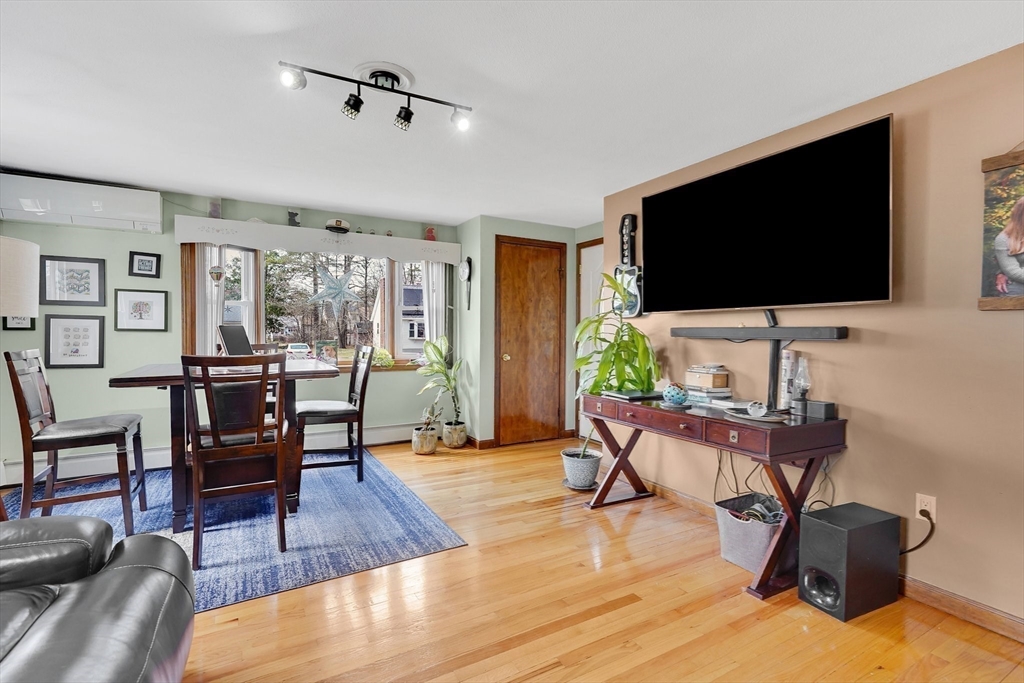 3 Gula Drive Easthampton, MA 01027 - Photo 7 of 33