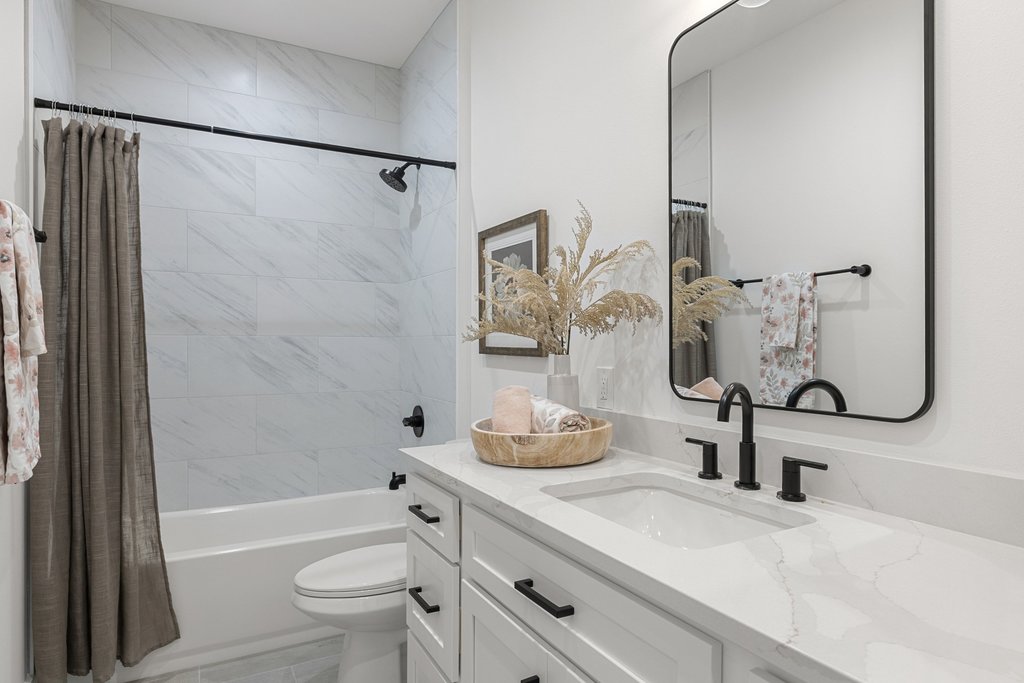 408 Rust Ranch Road Blanco, TX 78606 - Photo 21 of 34 Full bathroom featuring vanity and shower / bath combo