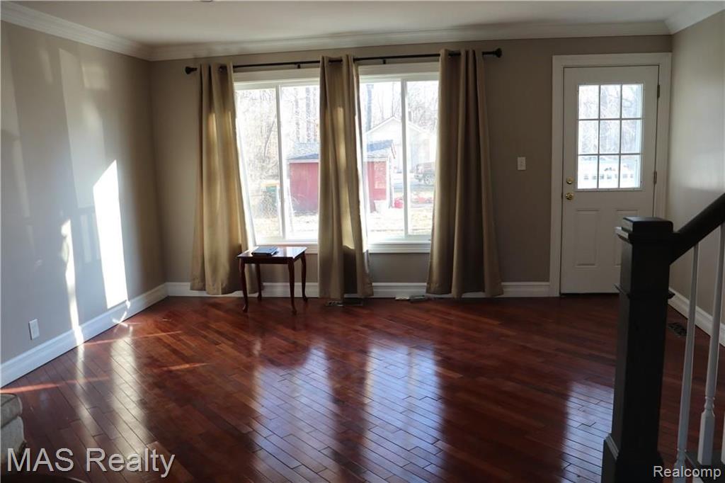 21420 Orchard Lake Road Farmington, MI 48336 - Photo 7 of 27