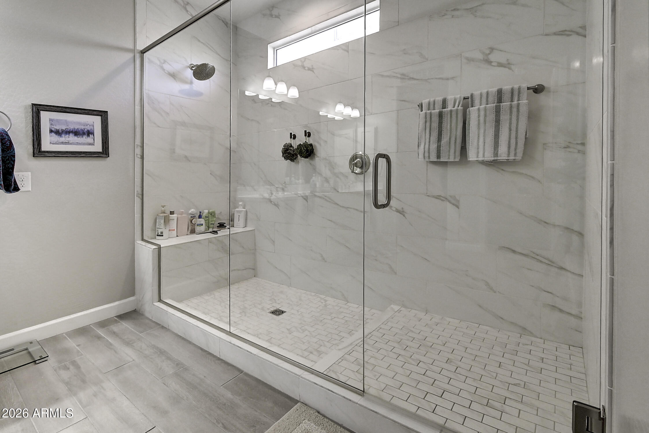 2140 East Alameda Road Phoenix, AZ 85024 - Photo 31 of 54 a bathroom with a shower