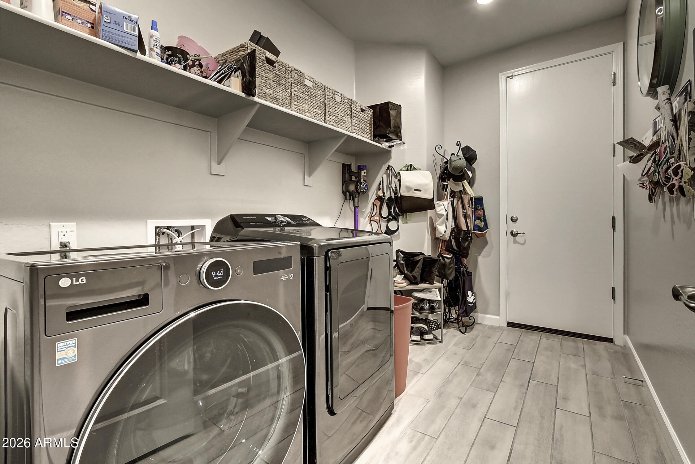 2140 East Alameda Road Phoenix, AZ 85024 - Photo 39 of 54 a utility room with dryer and washer