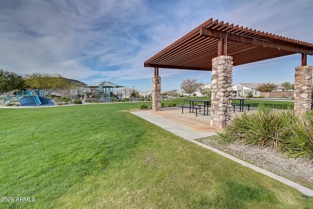 $814,999 | 2140 East Alameda Road, Phoenix, AZ 85024