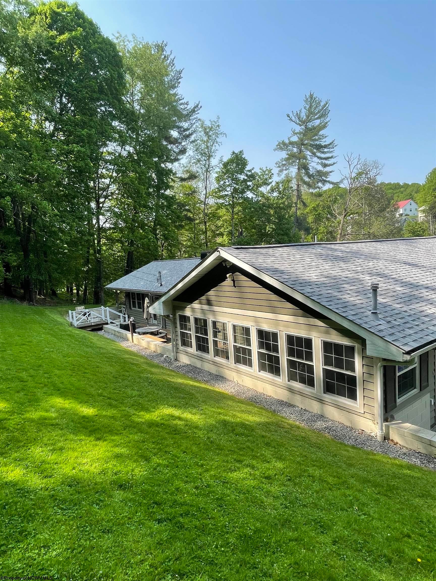1216 Bell Run Road Fairmont, WV 26554 - Photo 2 of 27 Gallery Image 2