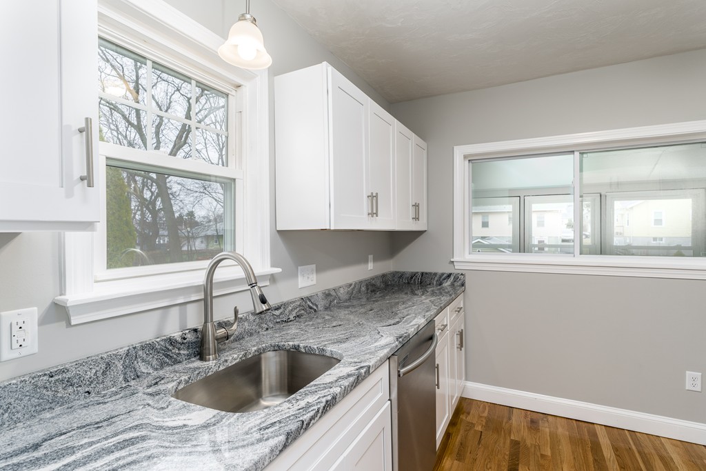 150 Holbrook Road Quincy, MA 02171 - Photo 4 of 21 Gallery Image 4