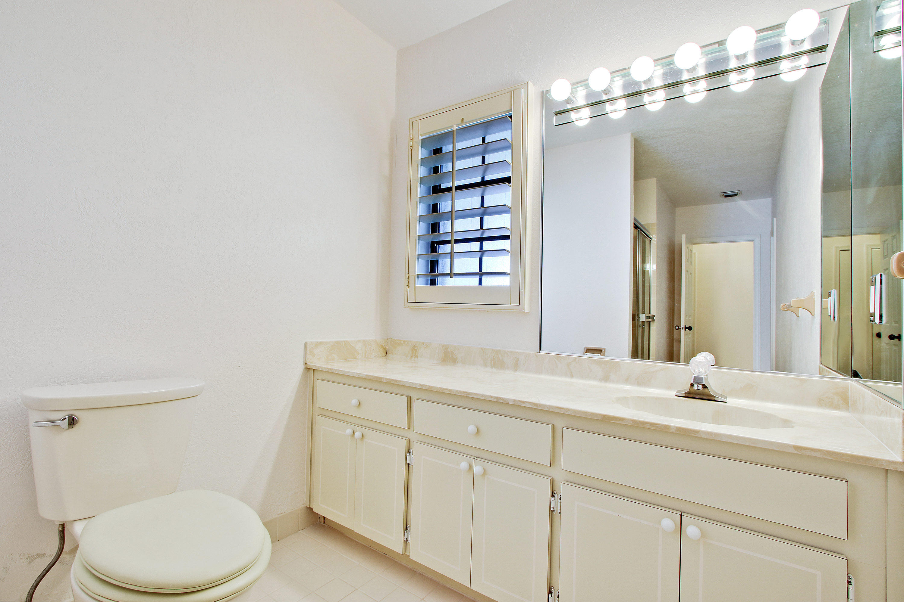 2665 Northwest 23rd Way Boca Raton, FL 33431 - Photo 23 of 30 Guest Bath