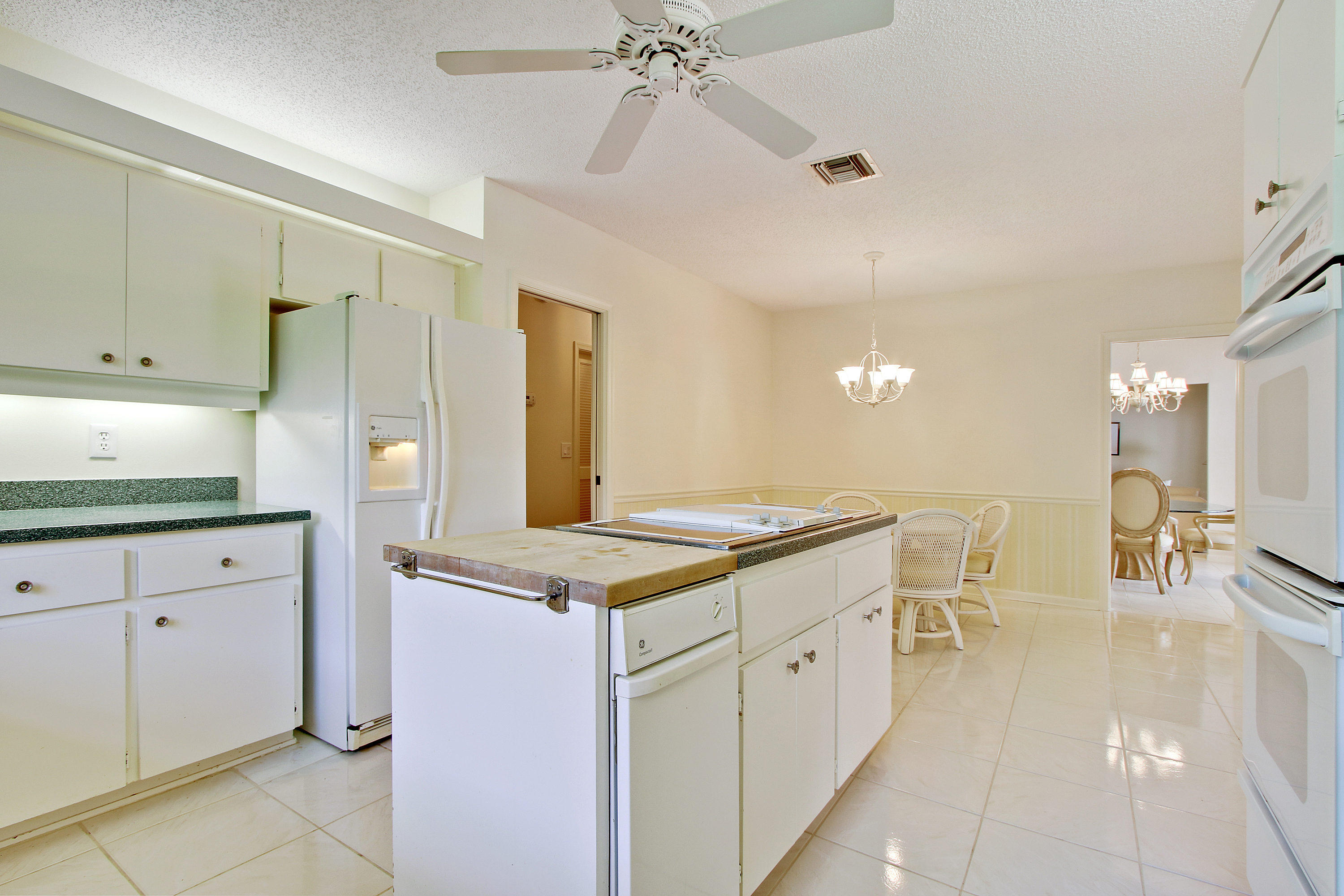 2665 Northwest 23rd Way Boca Raton, FL 33431 - Photo 5 of 30 Kitchen