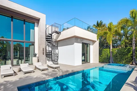 $9,900,000 | 816 Riviera Isle Drive, Fort Lauderdale, FL 33301