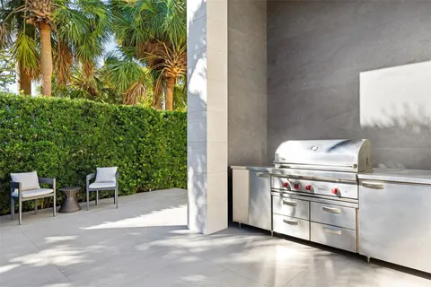 $9,900,000 | 816 Riviera Isle Drive, Fort Lauderdale, FL 33301