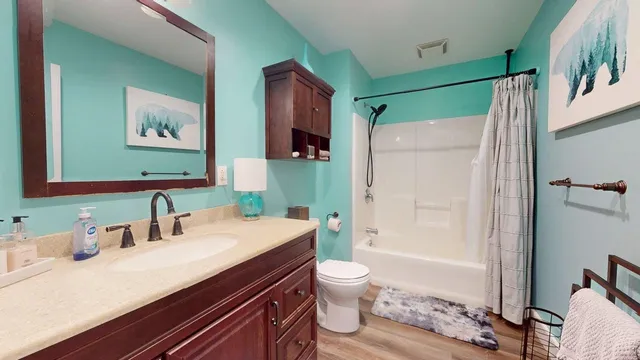 $675,000 | 9 Cedar Street, South Hero, VT 05486