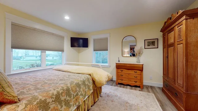 $675,000 | 9 Cedar Street, South Hero, VT 05486