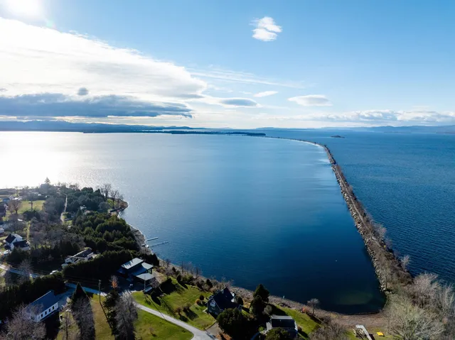 $675,000 | 9 Cedar Street, South Hero, VT 05486