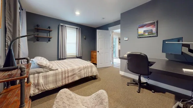 $675,000 | 9 Cedar Street, South Hero, VT 05486