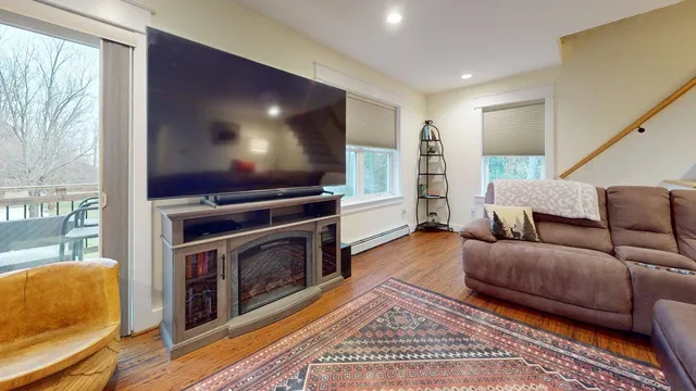 $675,000 | 9 Cedar Street, South Hero, VT 05486