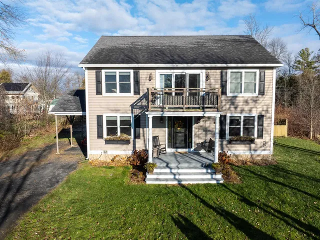 $675,000 | 9 Cedar Street, South Hero, VT 05486