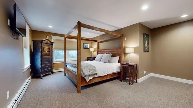 $675,000 | 9 Cedar Street, South Hero, VT 05486